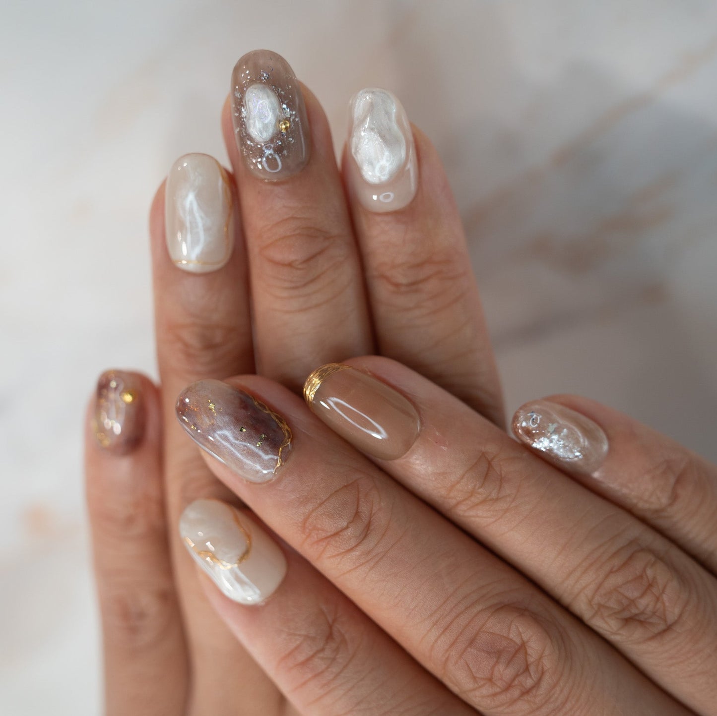 Champagne-Veil-press-on-nails-bout-dart-studio-1